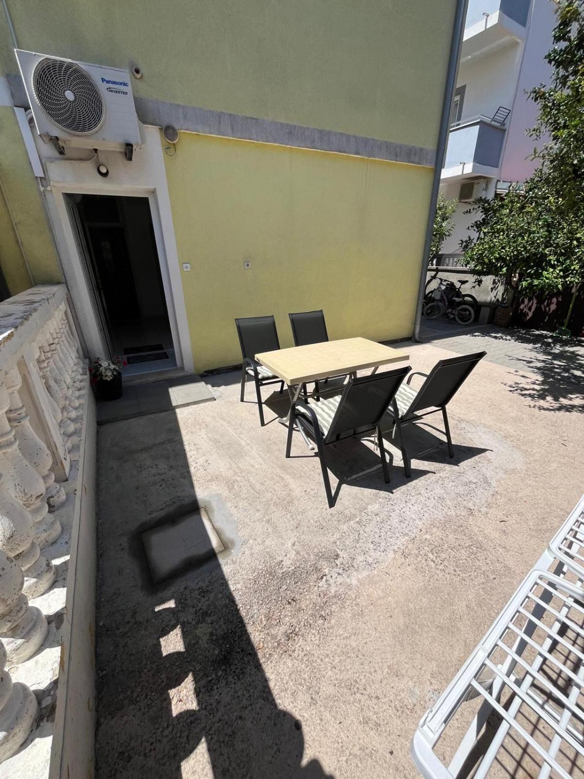 Ana Lovetovo Vodice Exterior foto