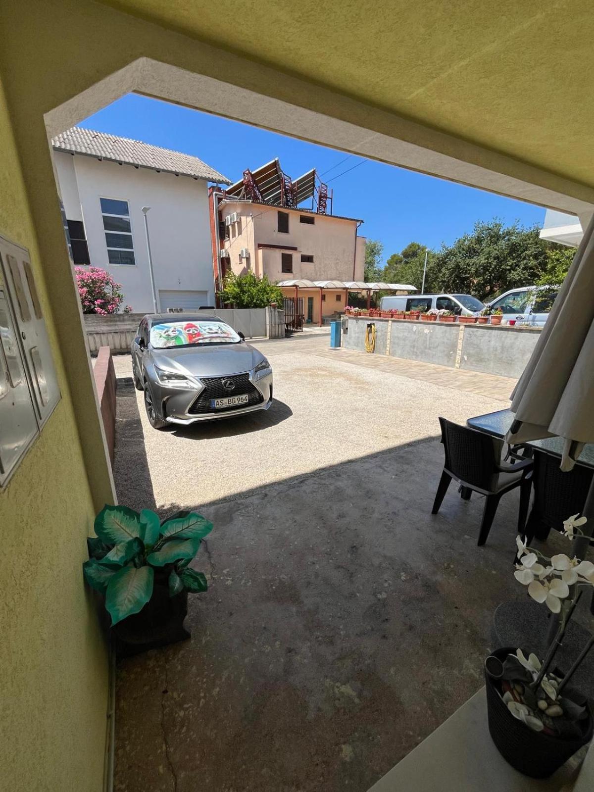 Ana Lovetovo Vodice Exterior foto